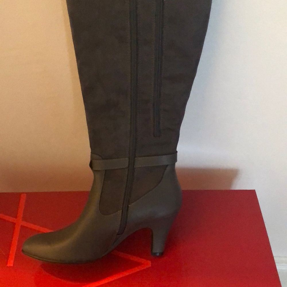 Ladies Boots